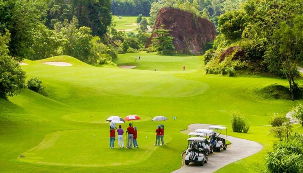 Golf Carts And Caddies At Red Mountain Golf Club | USHUP